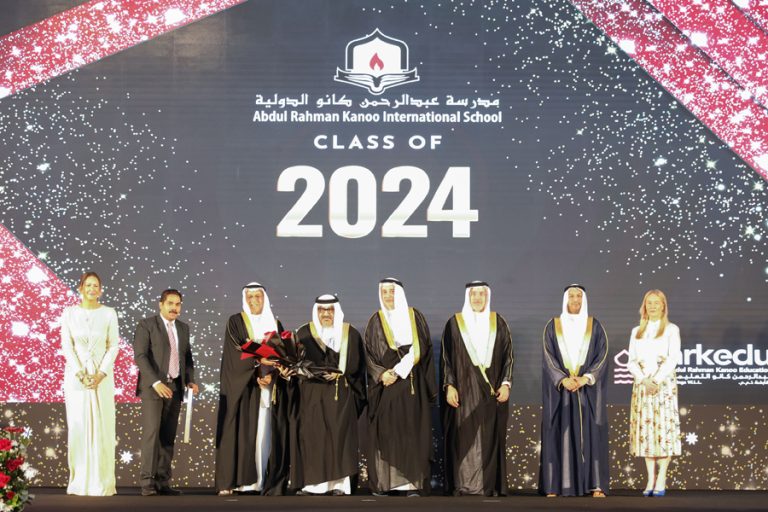ARKEDU Chairman announces two scholarships and an IB Excellence Prize at the 15th ARKIS Graduation